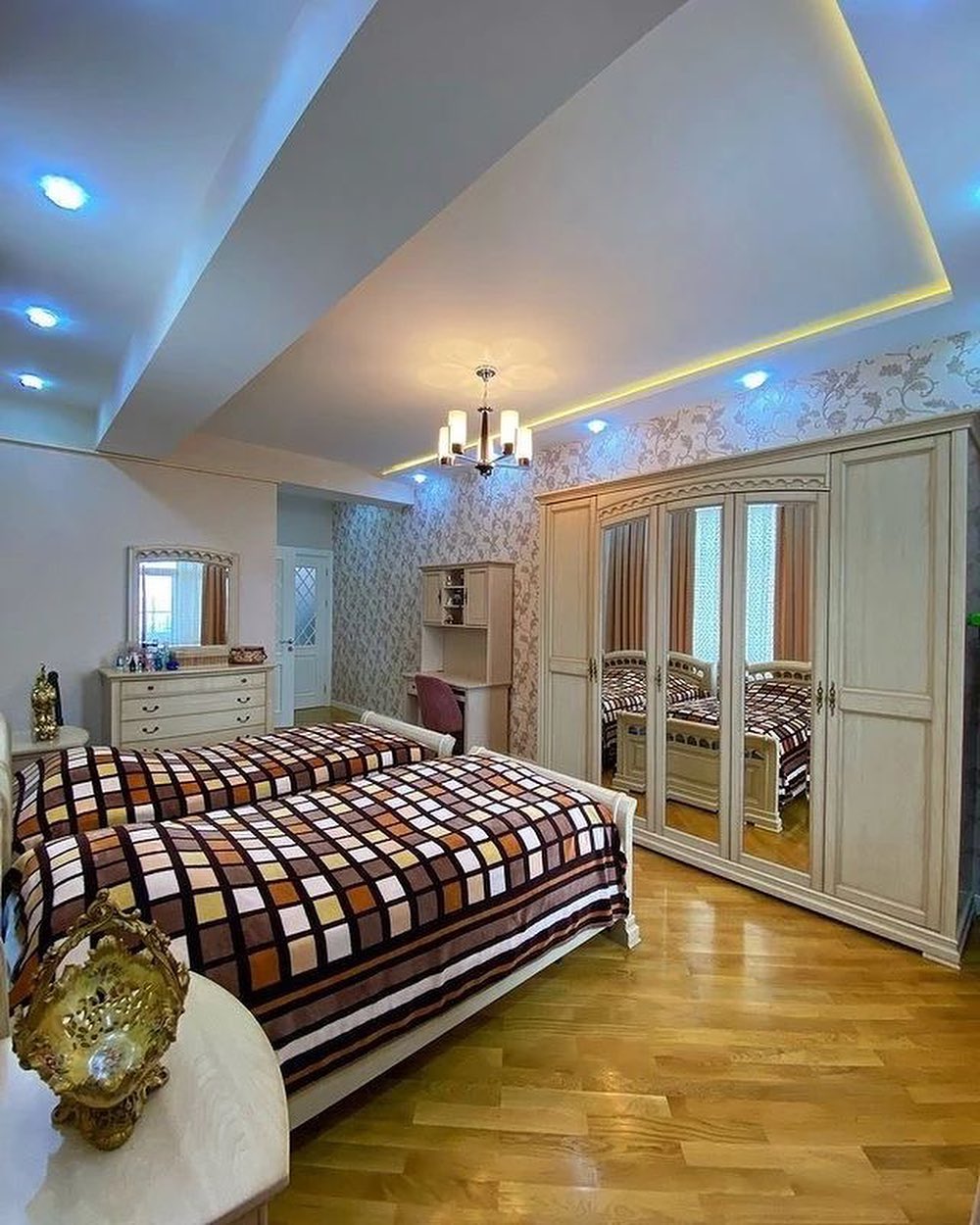 کفپوش تخفیفات ویژه مرداد ۱۴۰۴